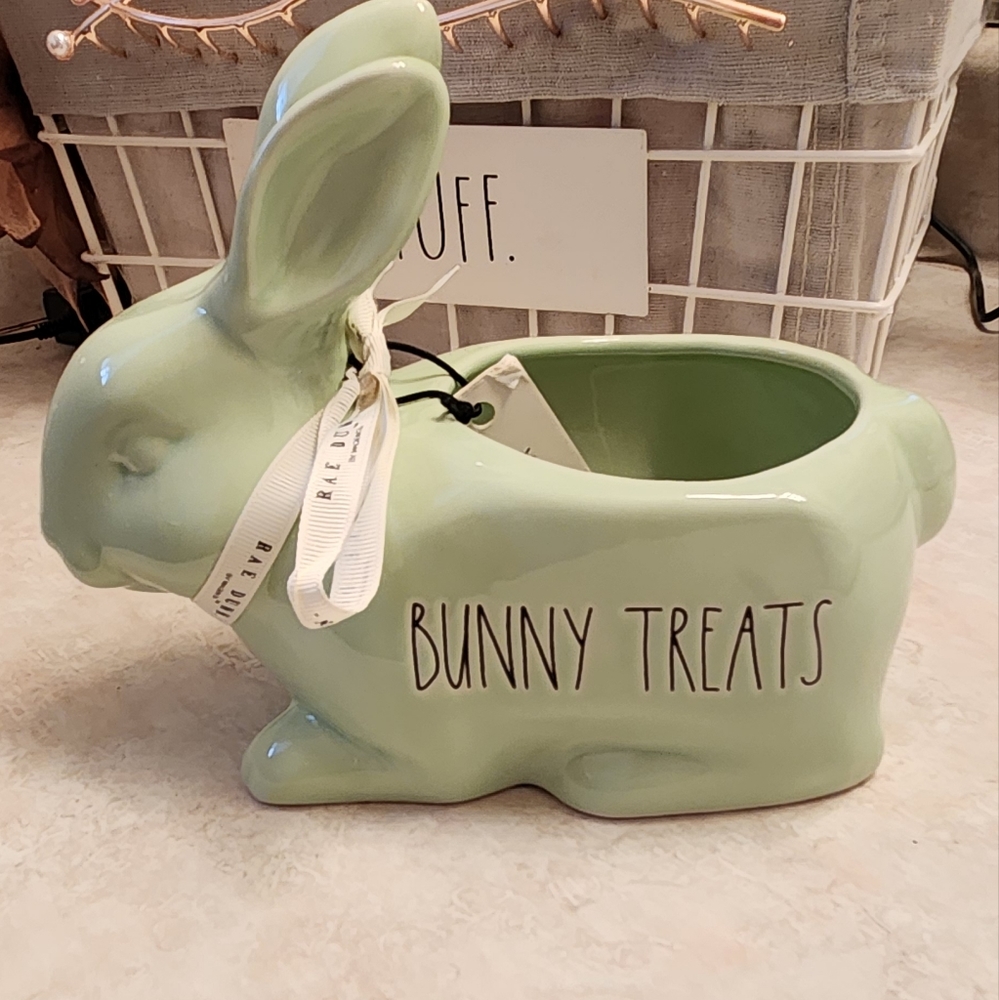 Rae Dunn Bunny planter